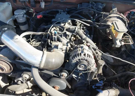 1994 Chevrolet Gmt-400 C1500 из США, поврежденный, VIN 1GCDC14K5RZ229485